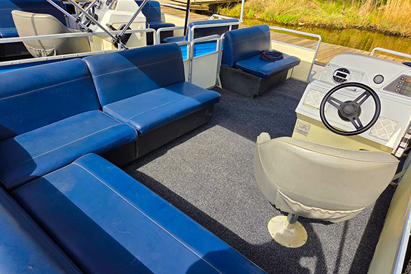 Tante-Tiel-Loungeboot-Huren-BudgetBoats-Limburg